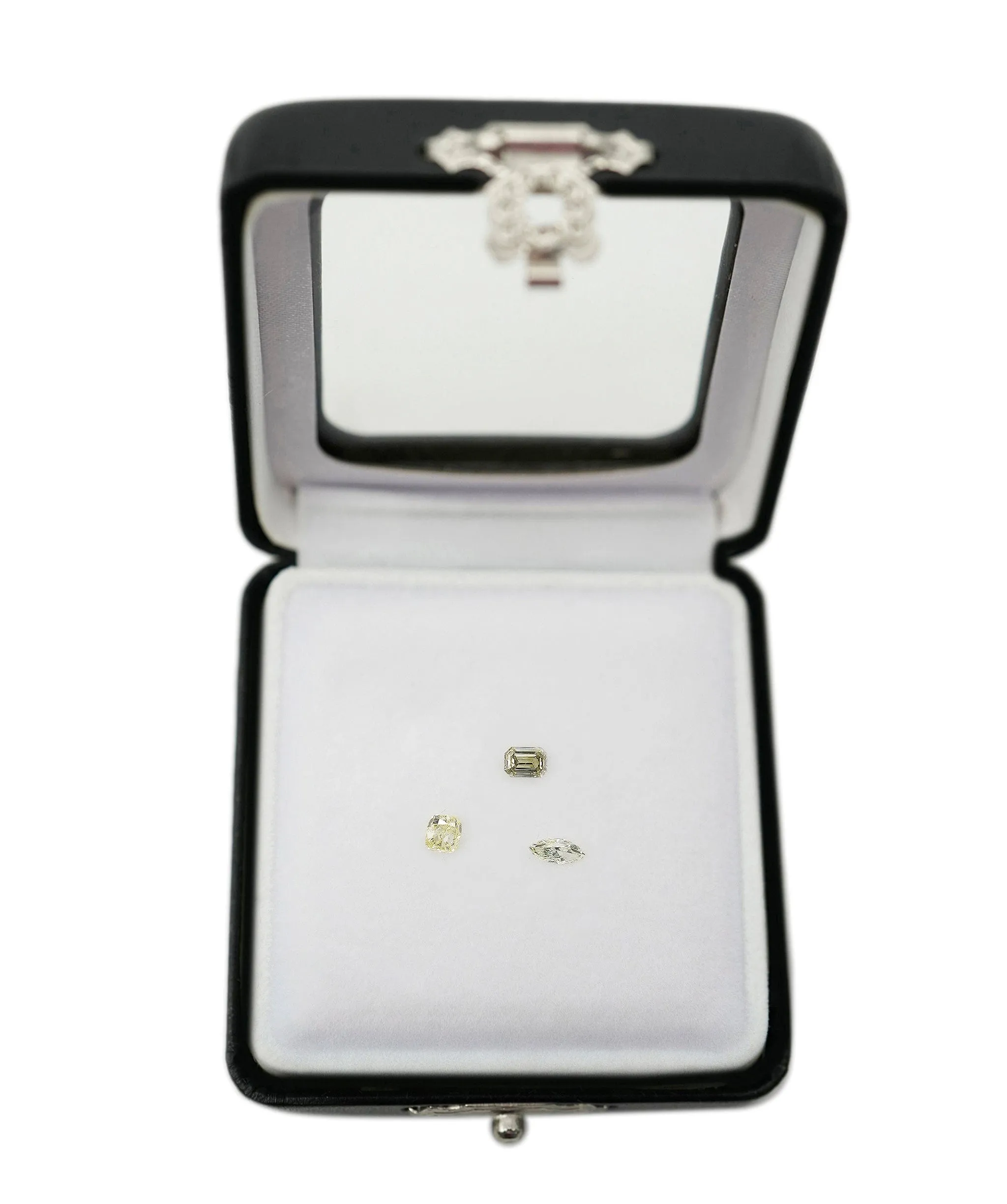 0.76 CT CUSHION/EMERALD/MARQUISE 3 PIECE SET ANC-S36-17