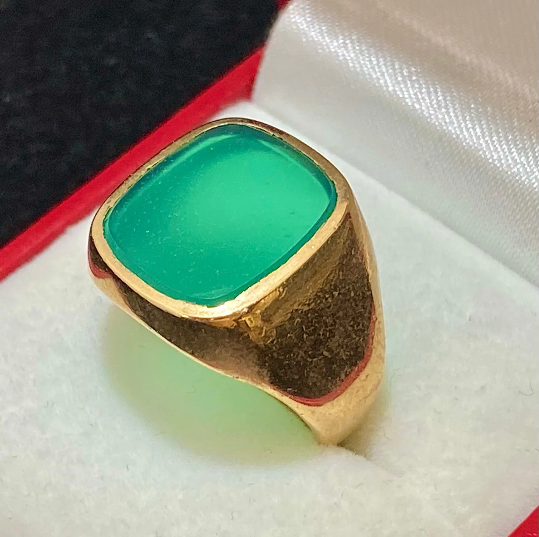 1900’s English Designer Solid Yellow Gold with Jade Ring - $13K Appraisal Value w/CoA}