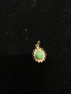 Beautiful Jade SYG Pendant with 12 Pearls - $6K Appraisal Value w/ CoA! }