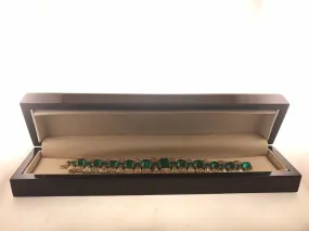 Beautiful Ladies Emerald & Diamond Bracelet in 18K Yellow Gold - $45K APR Value w/ CoA!
