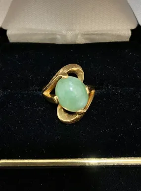 Beautiful Vintage Designer Solid Yellow Gold Jade Ring - $8K Appraisal Value w/ CoA!