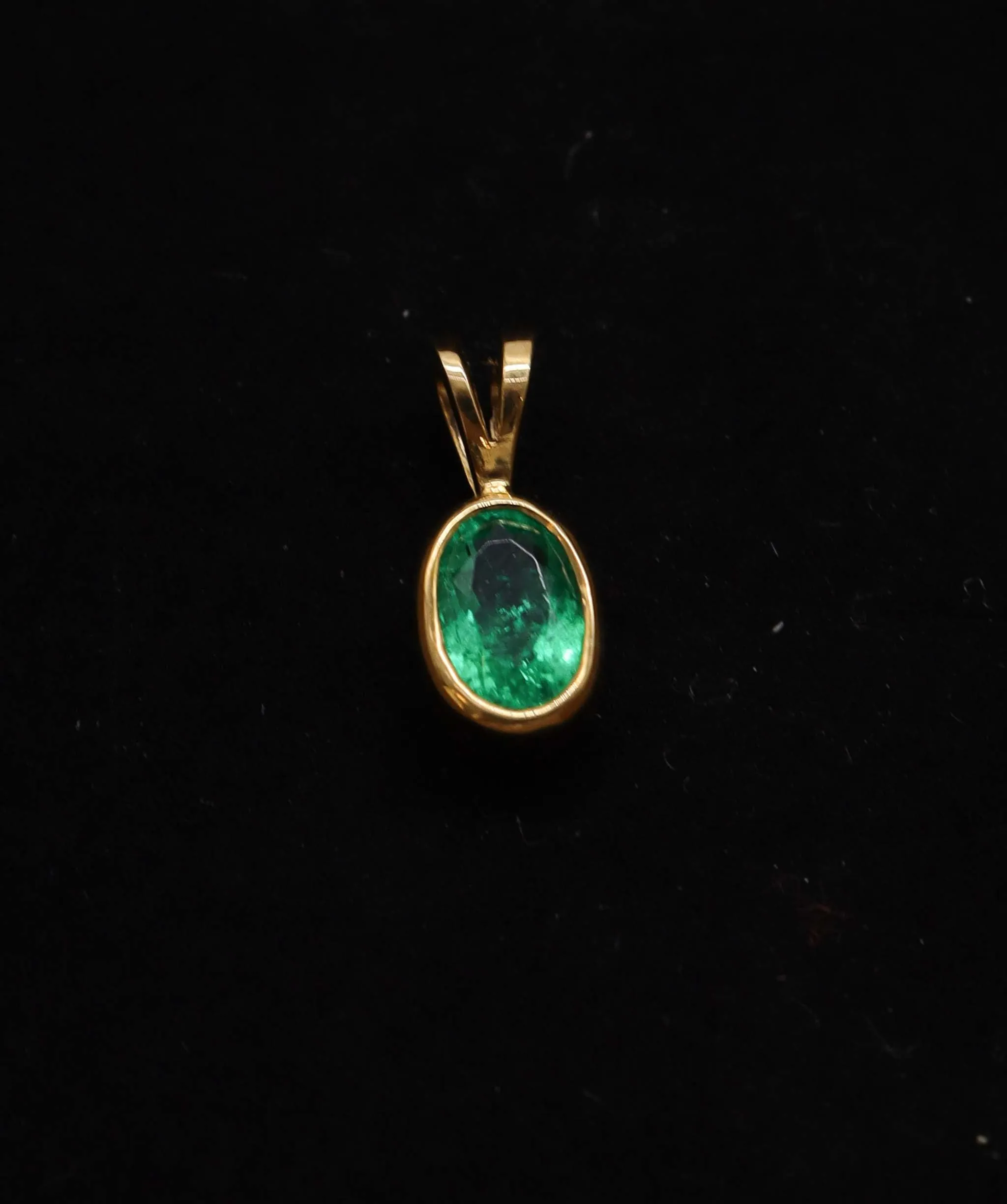 Emerald Columbian Yellow Gold Natural MS7866.8
