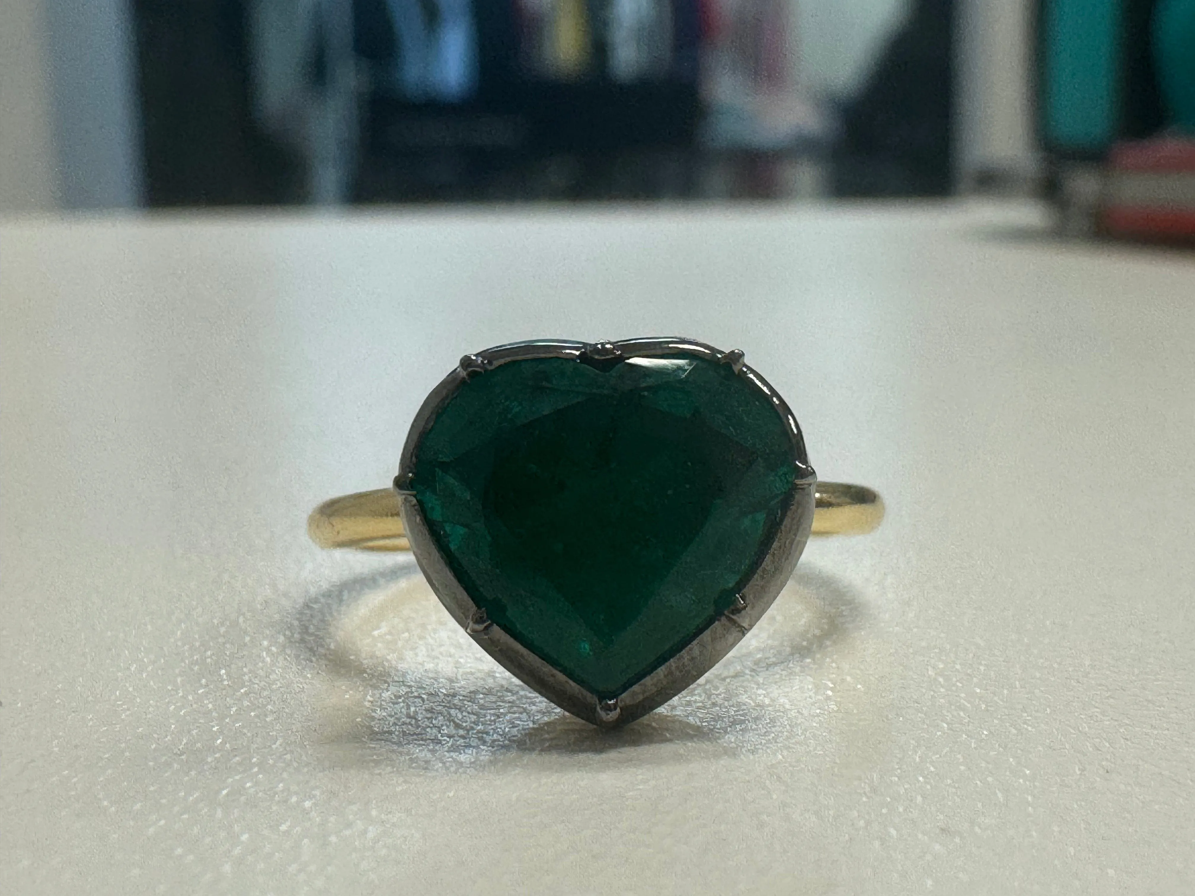 Heart-shaped Zambian emerald, 2.75 carats, in a custom ring mount AHC1956