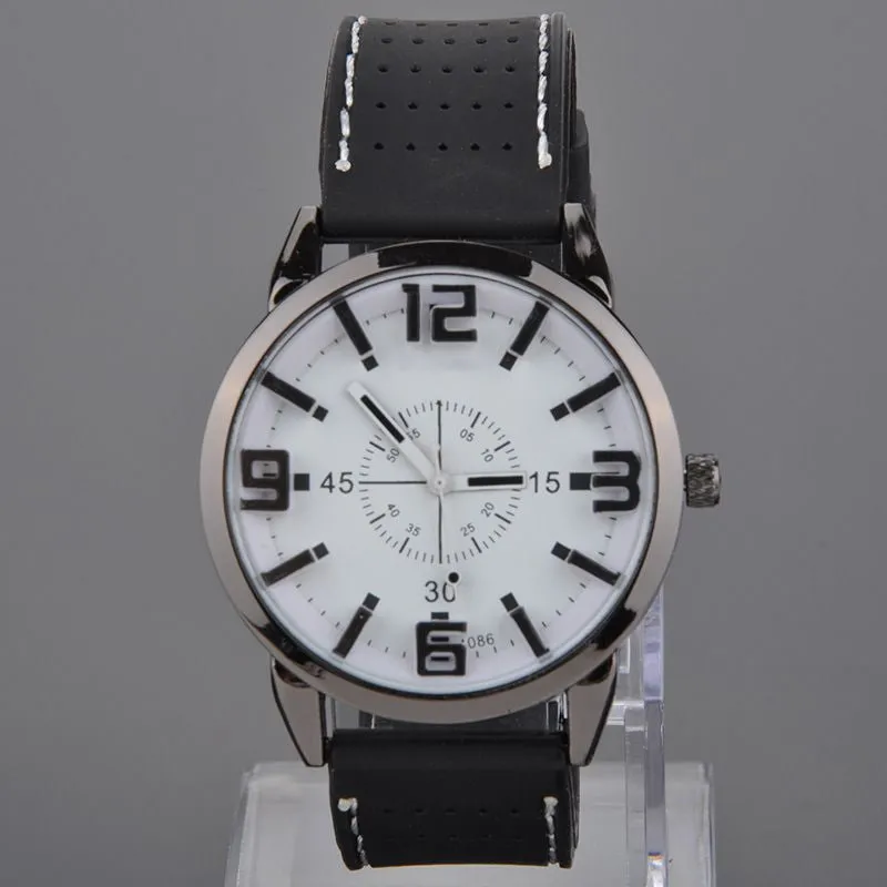 New Men Watch Quartz Watch with Rubber Strap Band Wrist Watch Men Gift