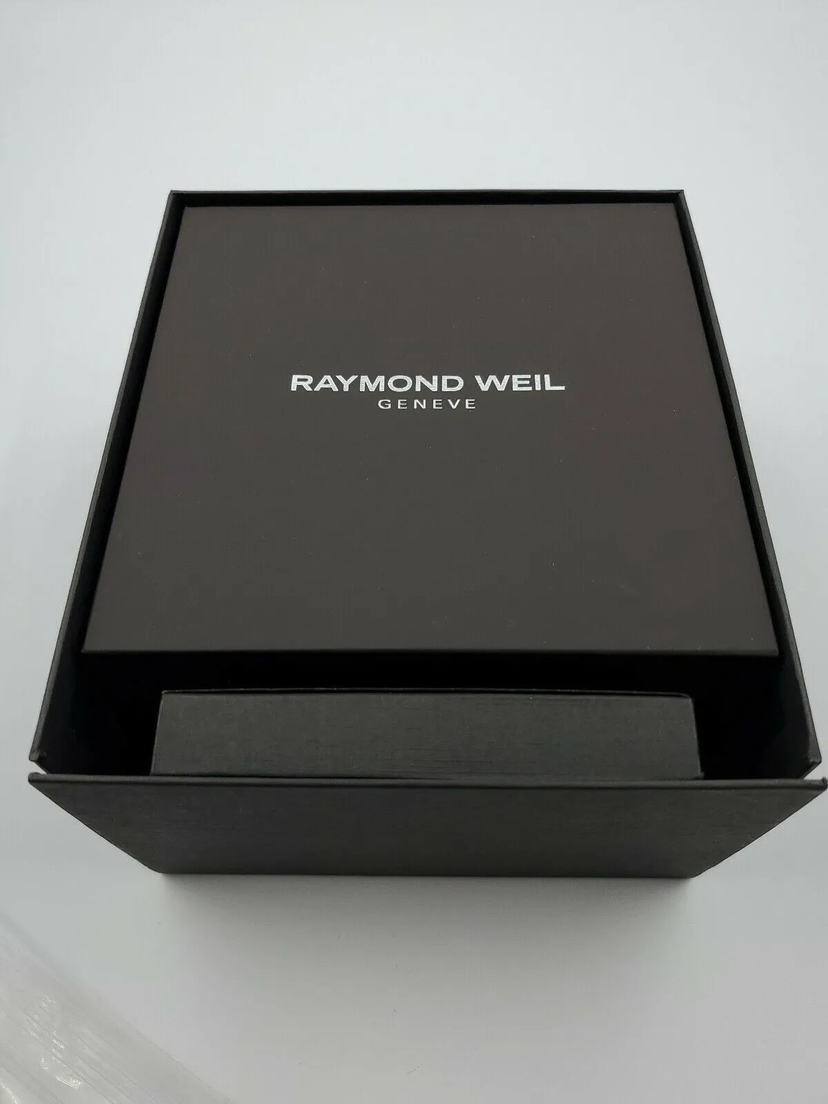 New Raymond Weil Women's Parsifal MOP Diamond Silver Watch 5180-ST-00995   $1550
