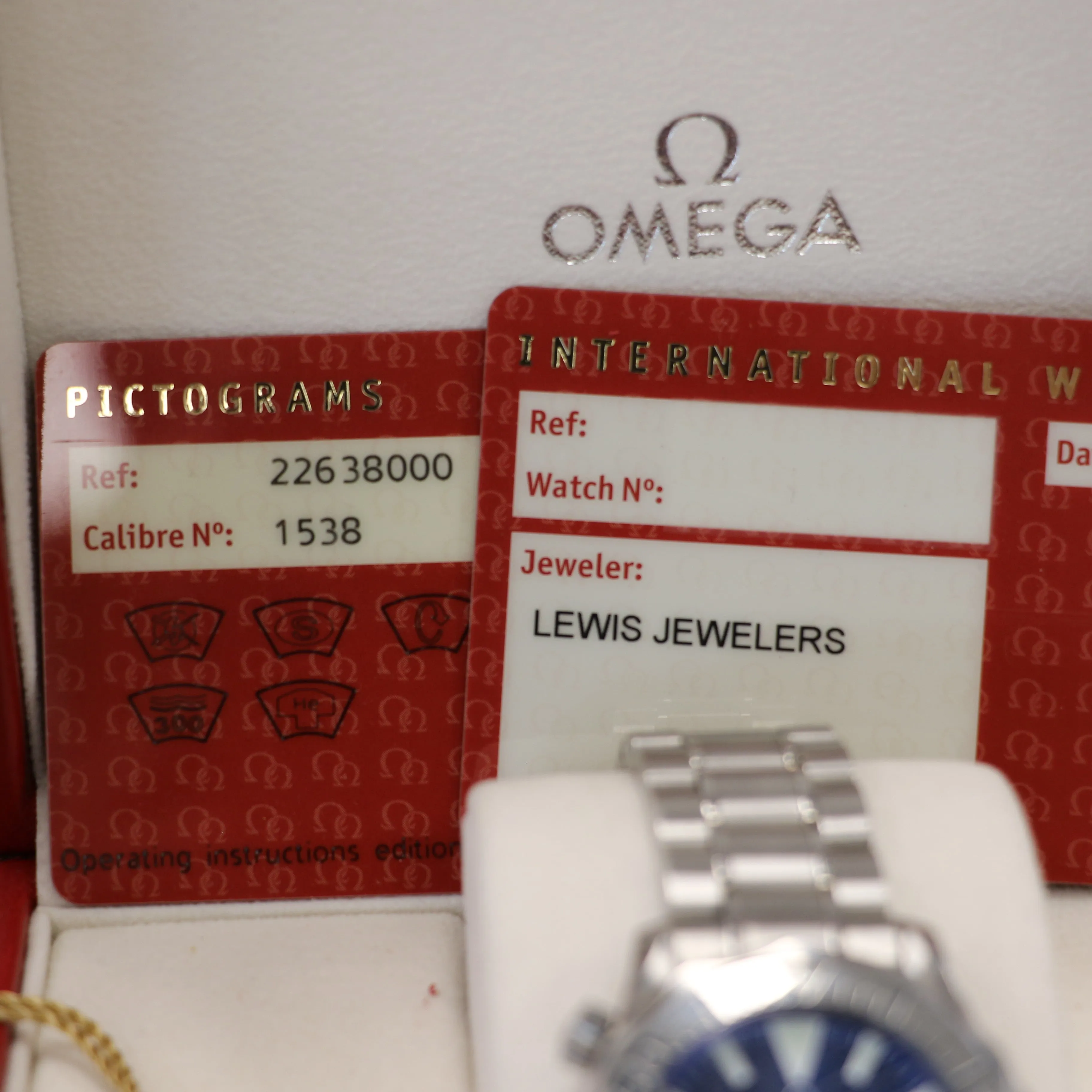 OMEGA Seamaster Professional Watch 36.25mm Ref. 2263.80.00 ALL Original, Box & Papers! Quartz Wristwatch