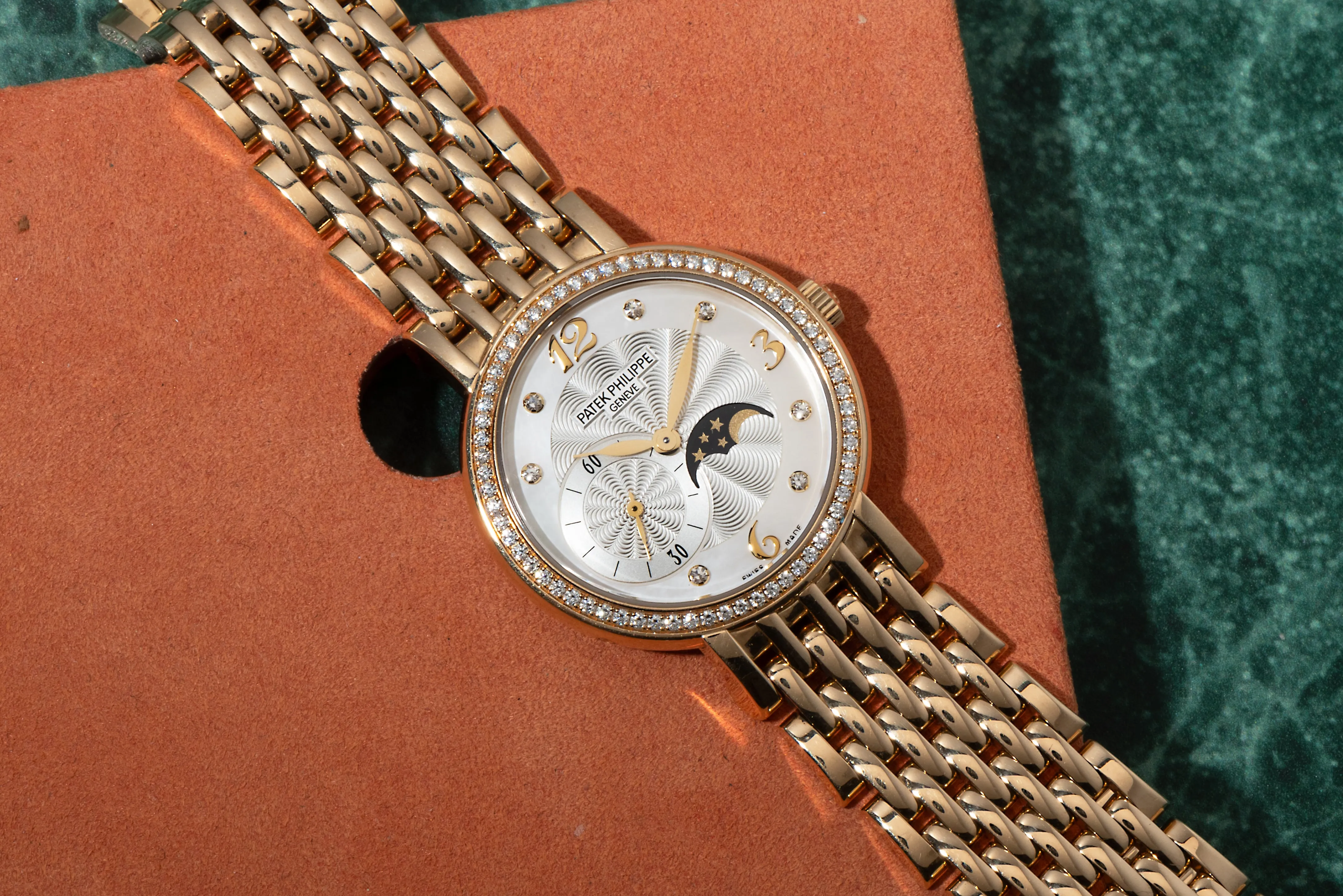 Patek Phillipe Ladies Calatrava Complications Moonphase