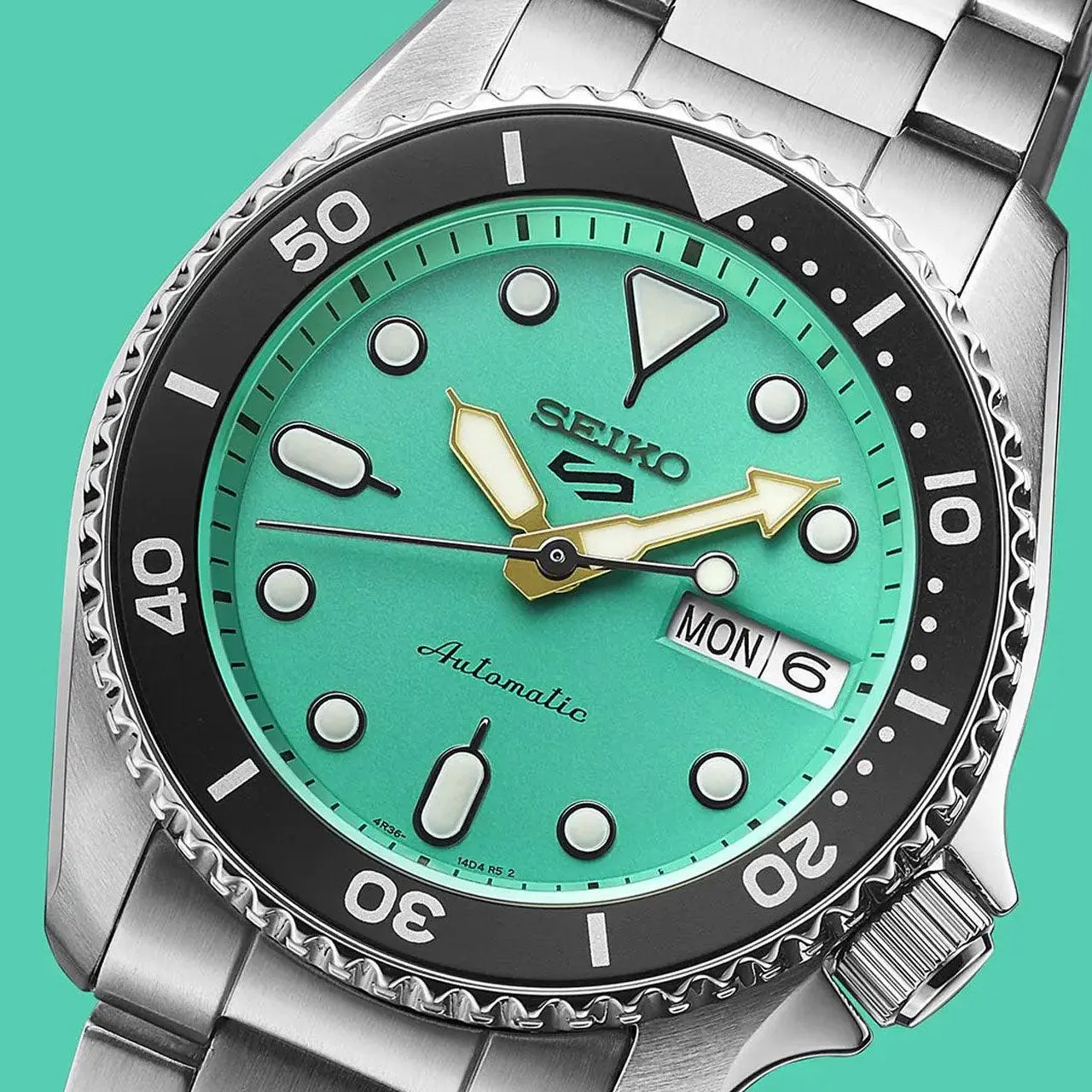 SRPK33K - Seiko 5 Sports SKX ‘Midi’ Teal Automatic Watch